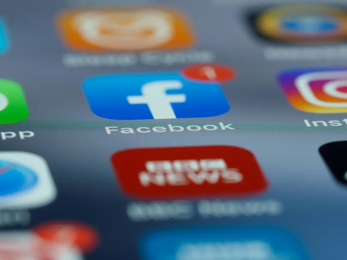 2025社群趨勢前瞻：BeReal如何重塑真實連結與台灣品牌行銷策略